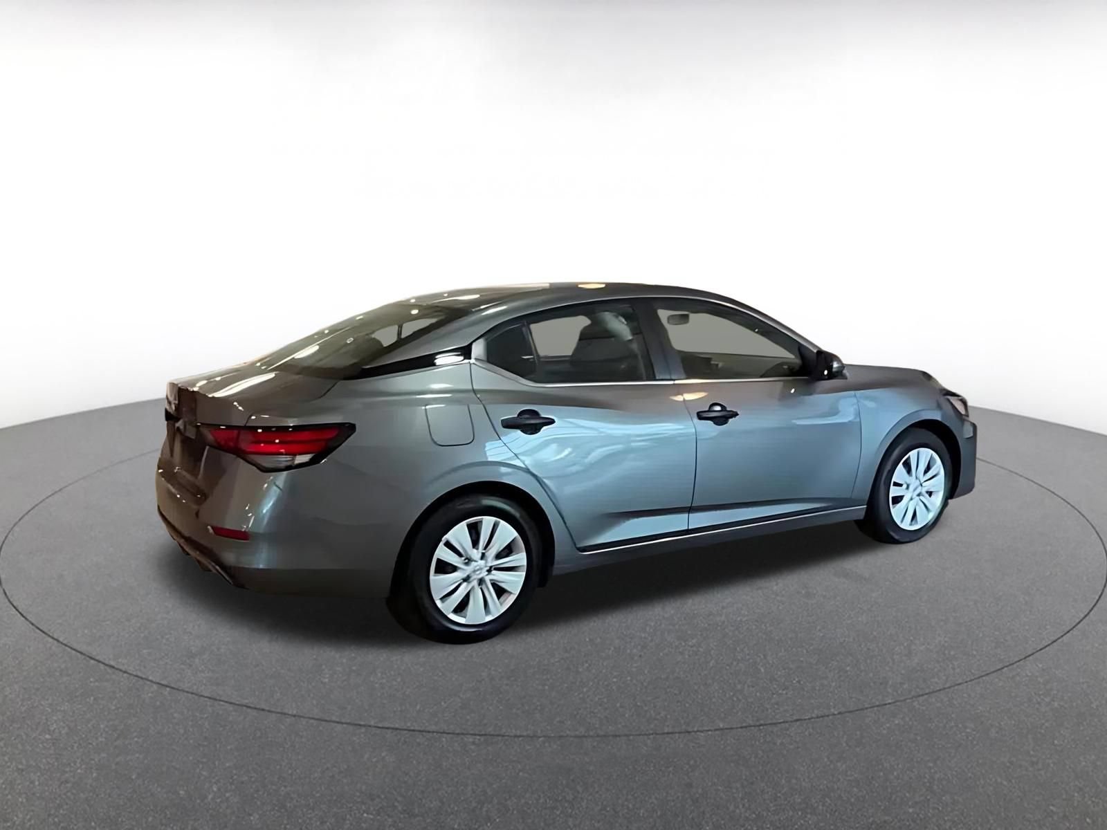 Thumbnail: 2025 Nissan Sentra - 9