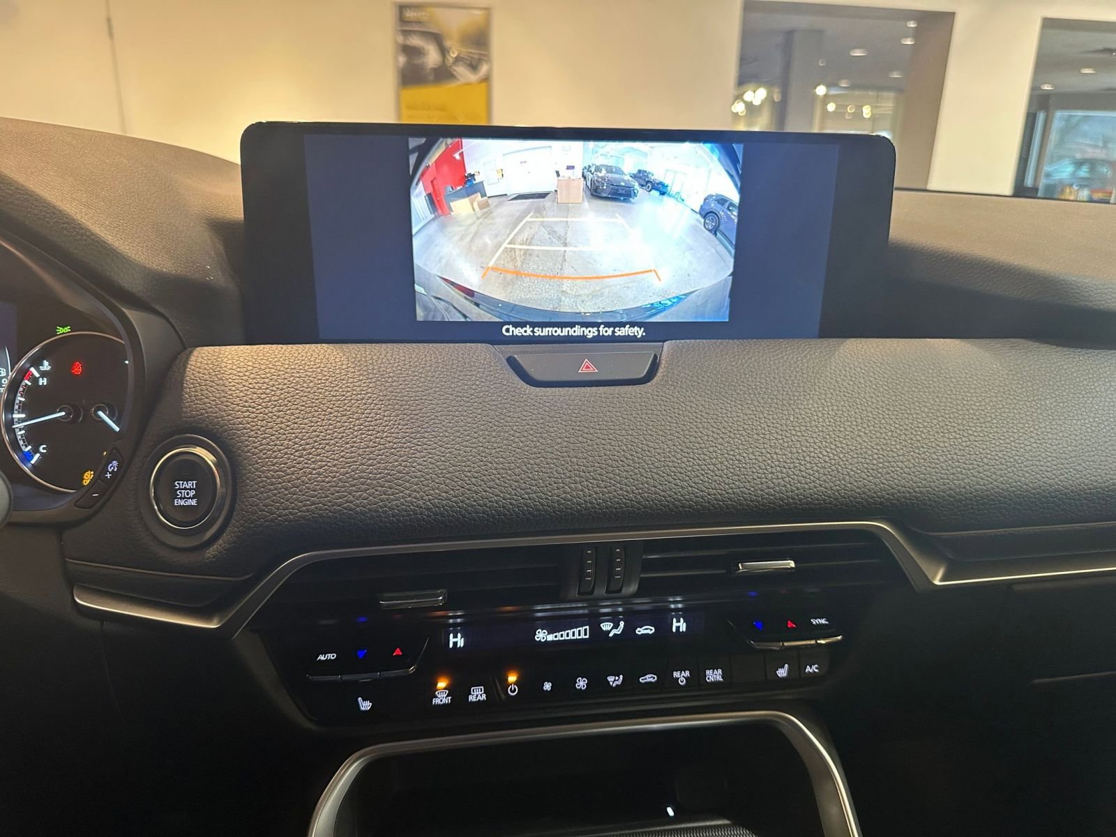 Thumbnail: 2025 Mazda CX-90 - 17