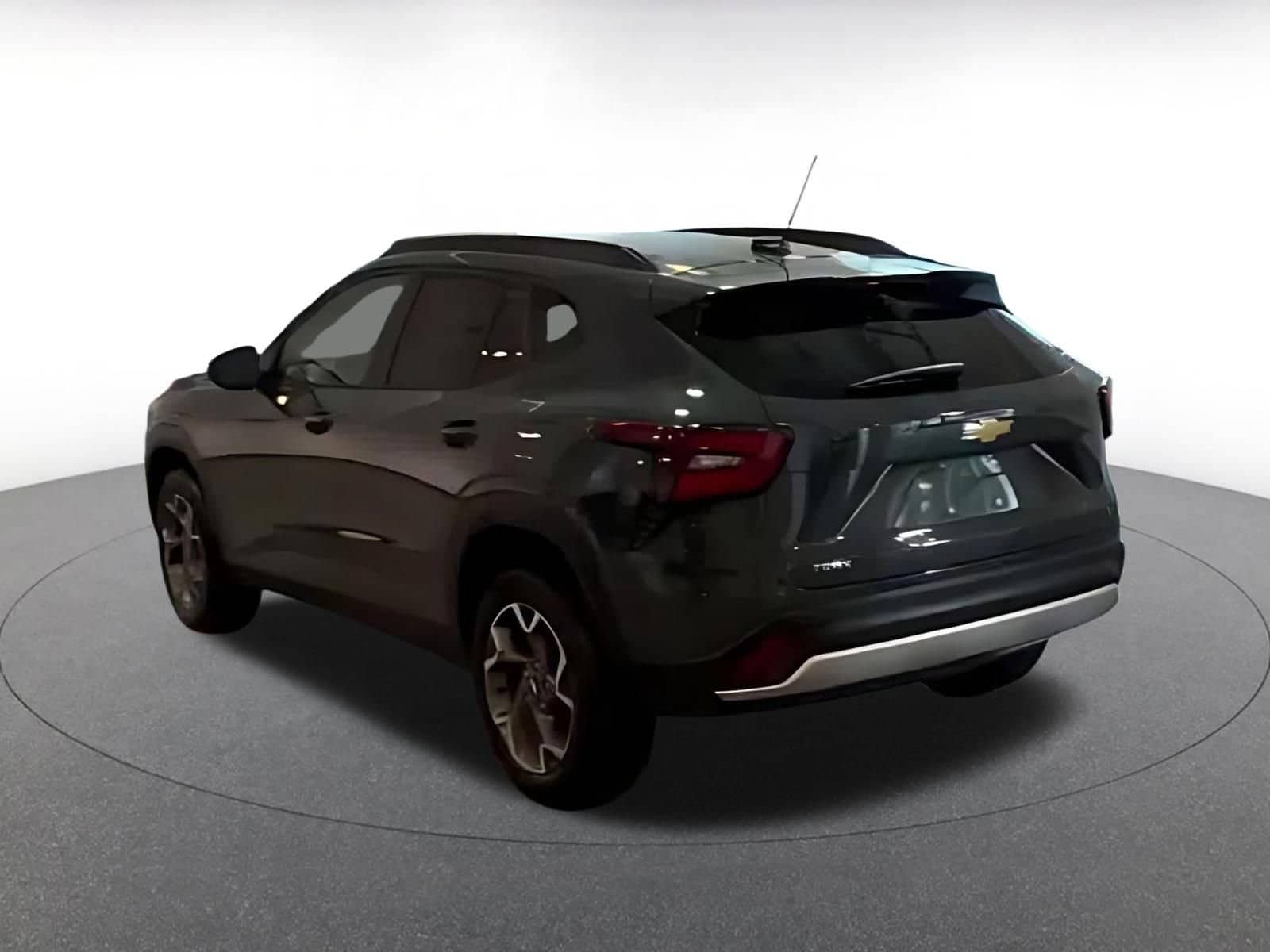 Thumbnail: 2025 Chevrolet Trax - 10