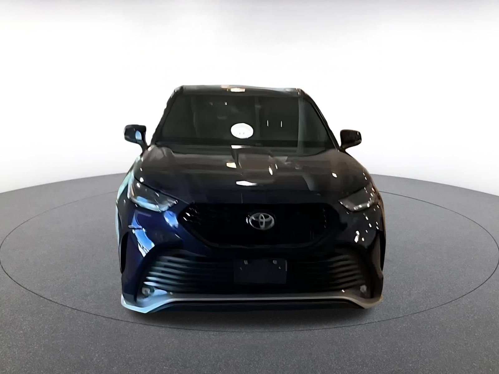Thumbnail: 2025 Toyota Highlander - 4