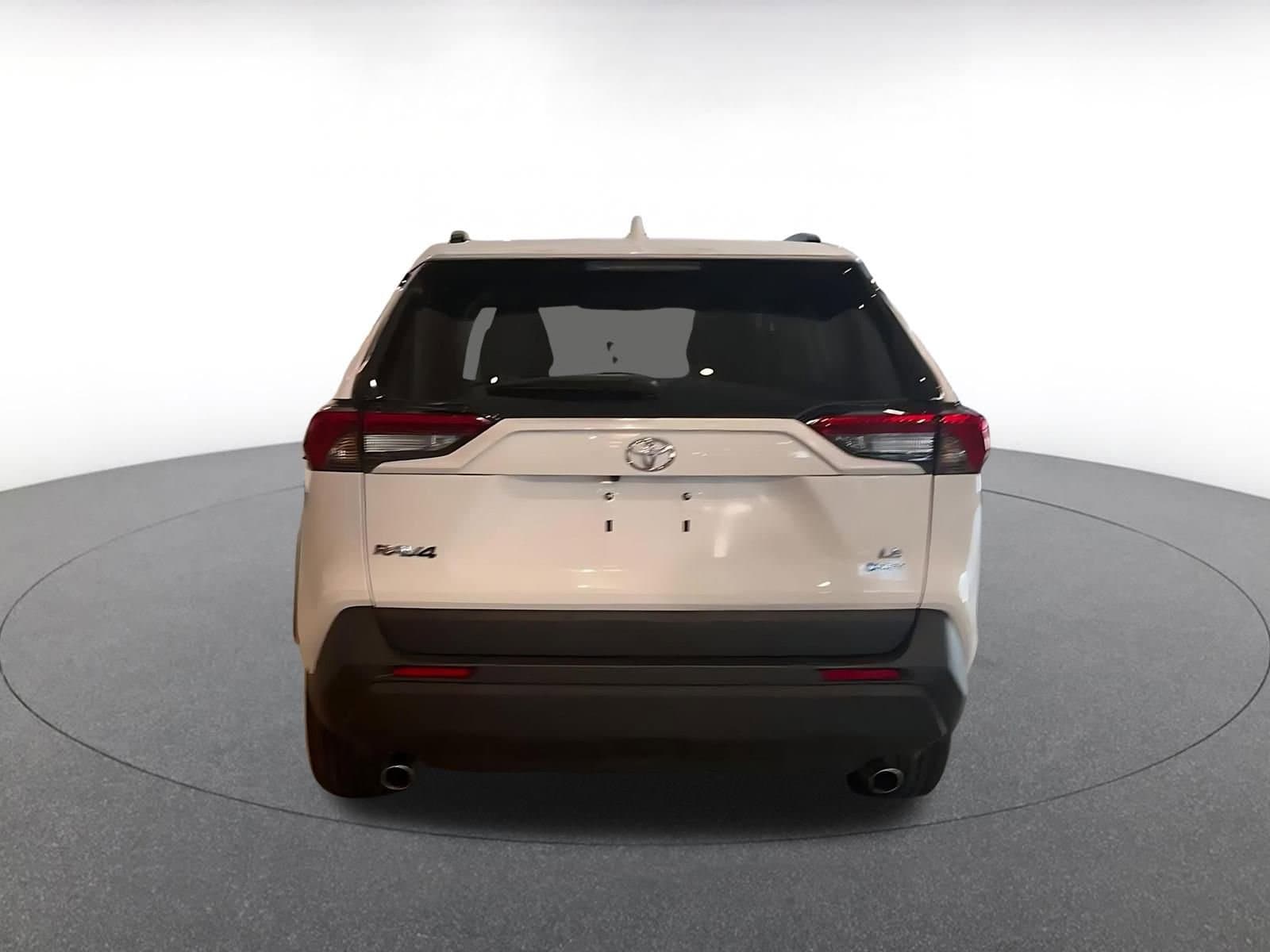 Thumbnail: 2025 Toyota RAV4 - 12