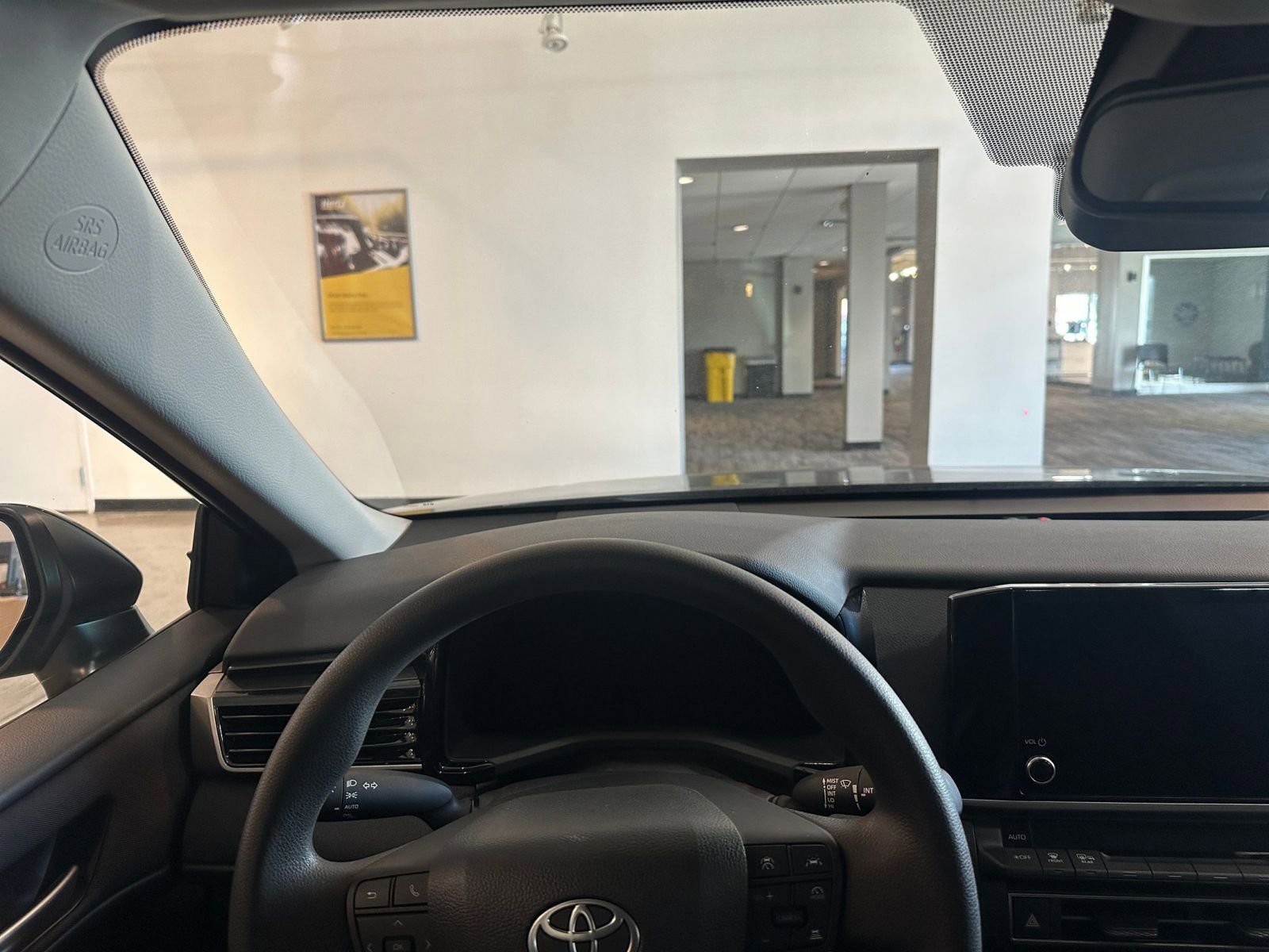 Thumbnail: 2025 Toyota Camry - 33