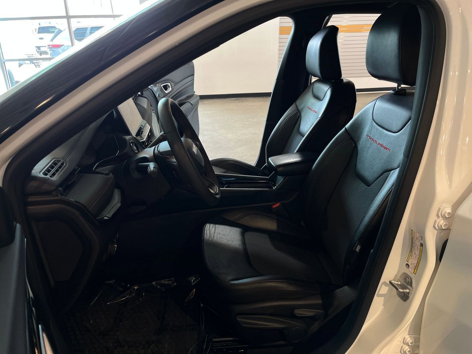 Thumbnail: 2025 Jeep Compass - 27