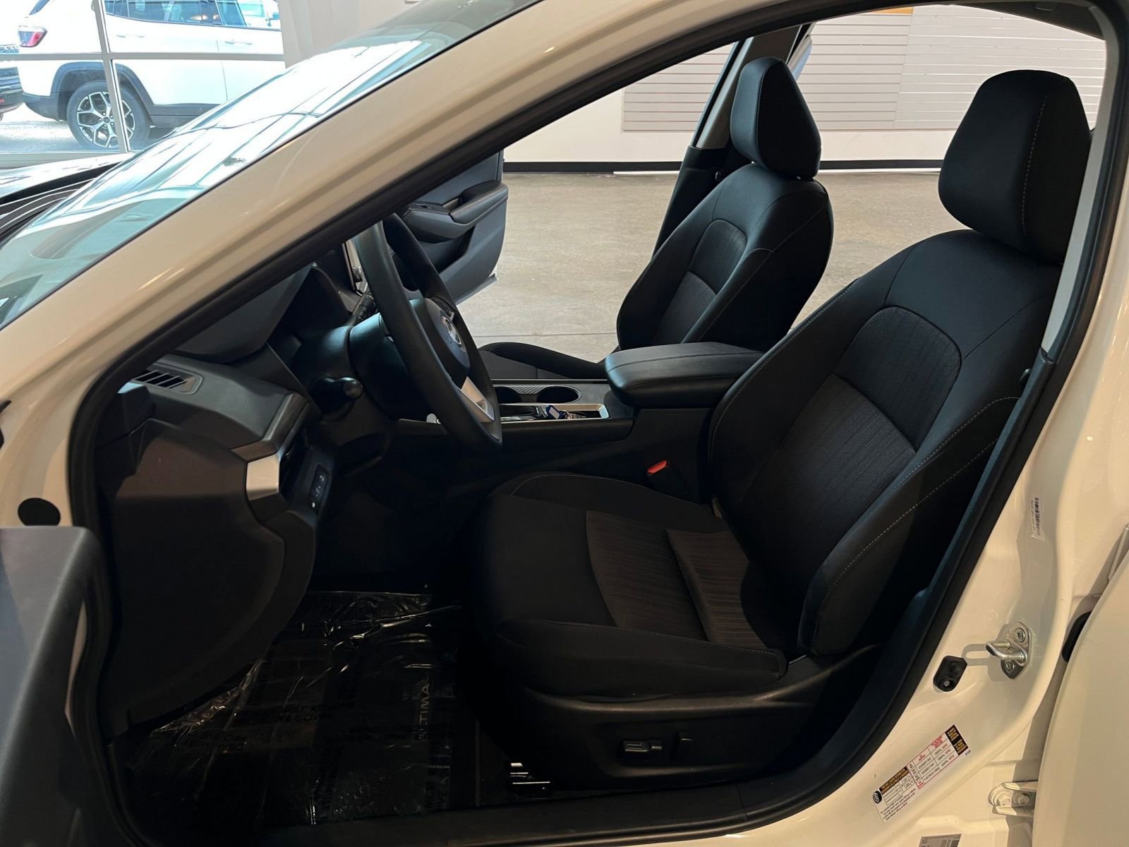 Thumbnail: 2025 Nissan Altima - 25