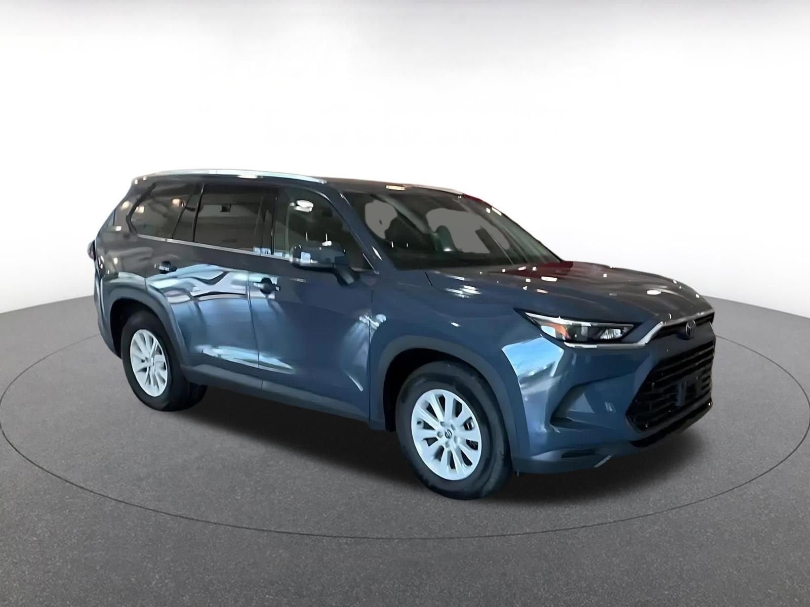 Thumbnail: 2025 Toyota Grand Highlander - 2