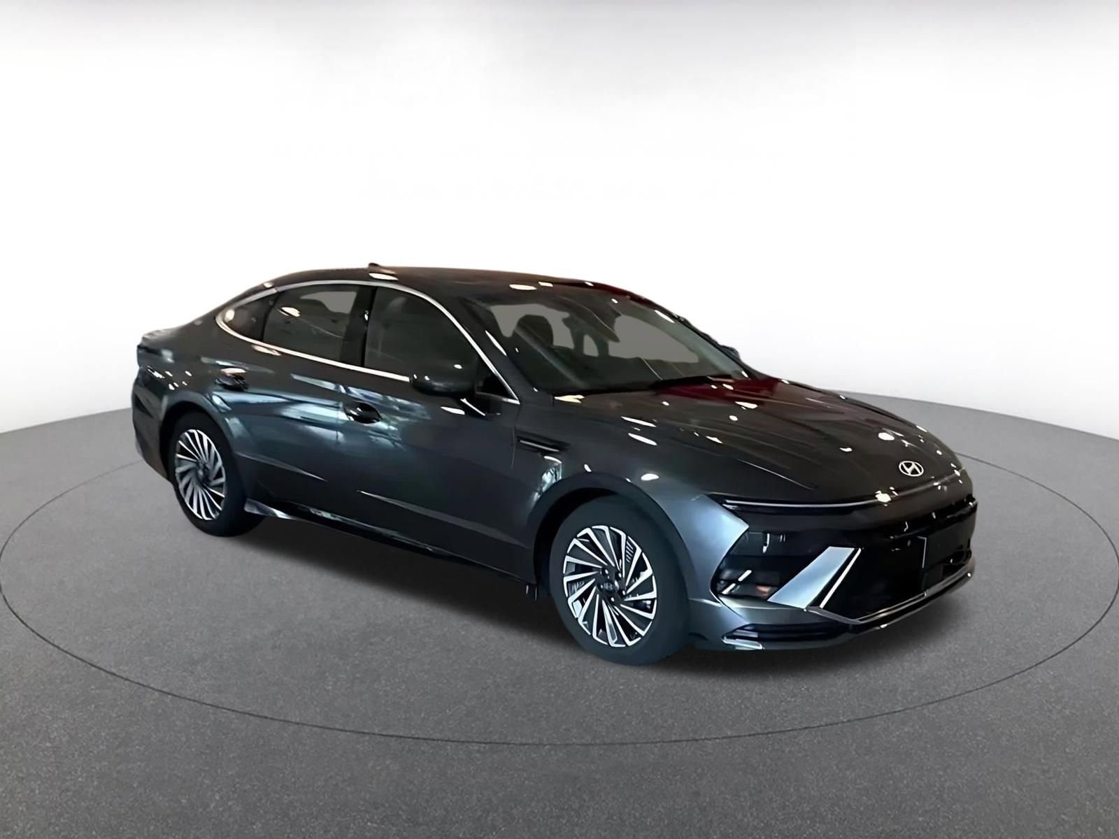 Thumbnail: 2025 Hyundai Sonata - 2