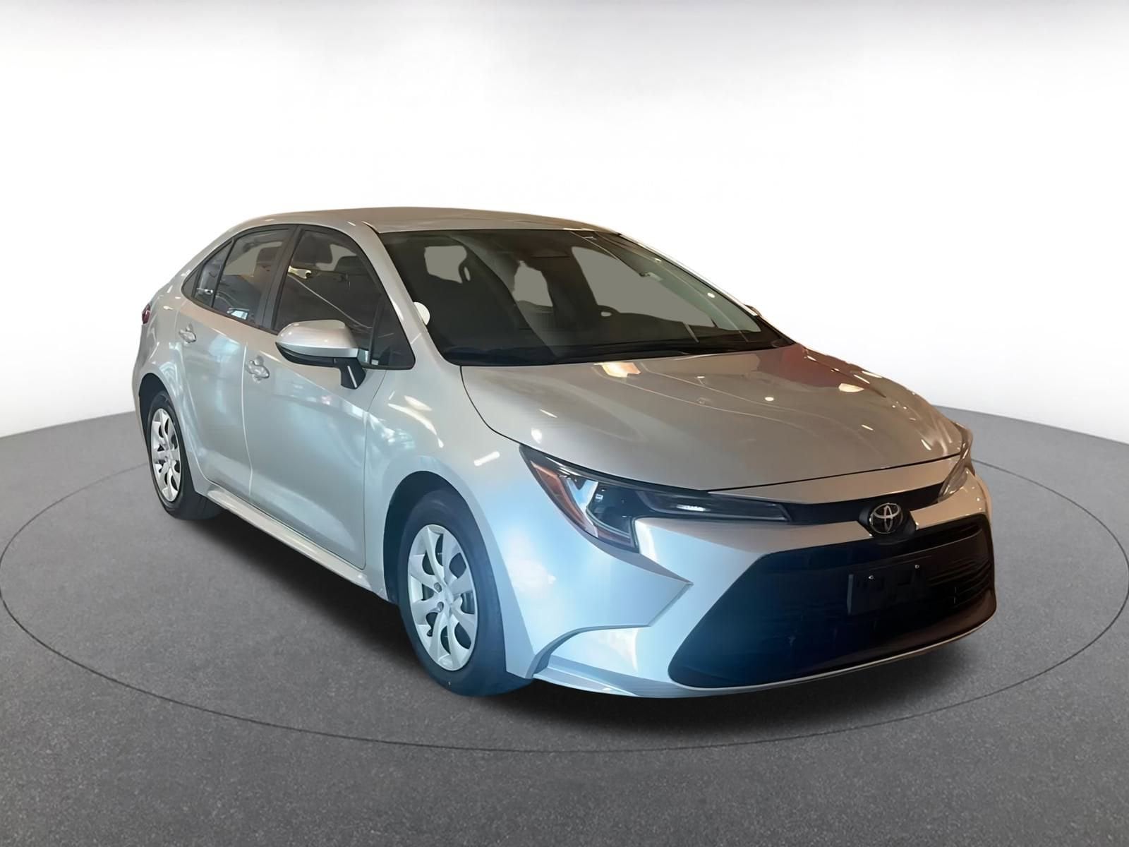 Thumbnail: 2024 Toyota Corolla - 3