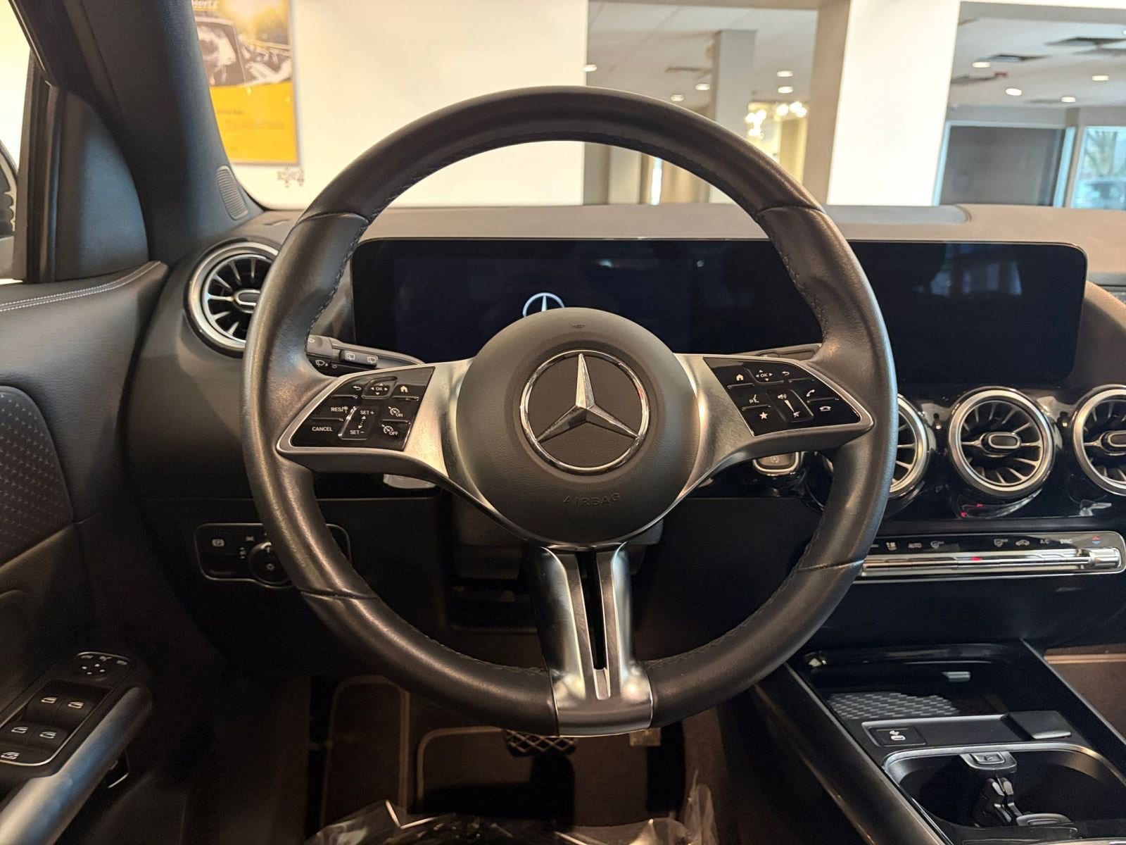 Thumbnail: 2025 Mercedes-Benz GLA - 34