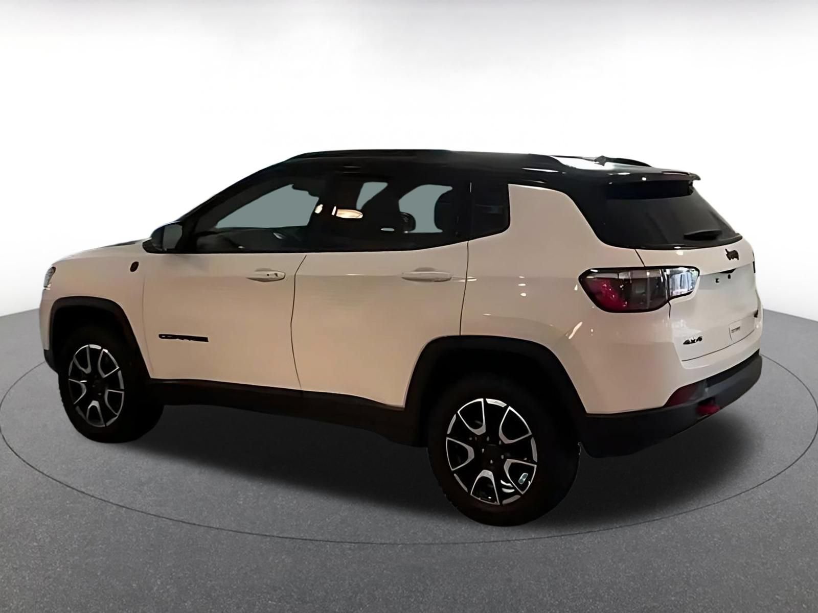 Thumbnail: 2025 Jeep Compass - 10