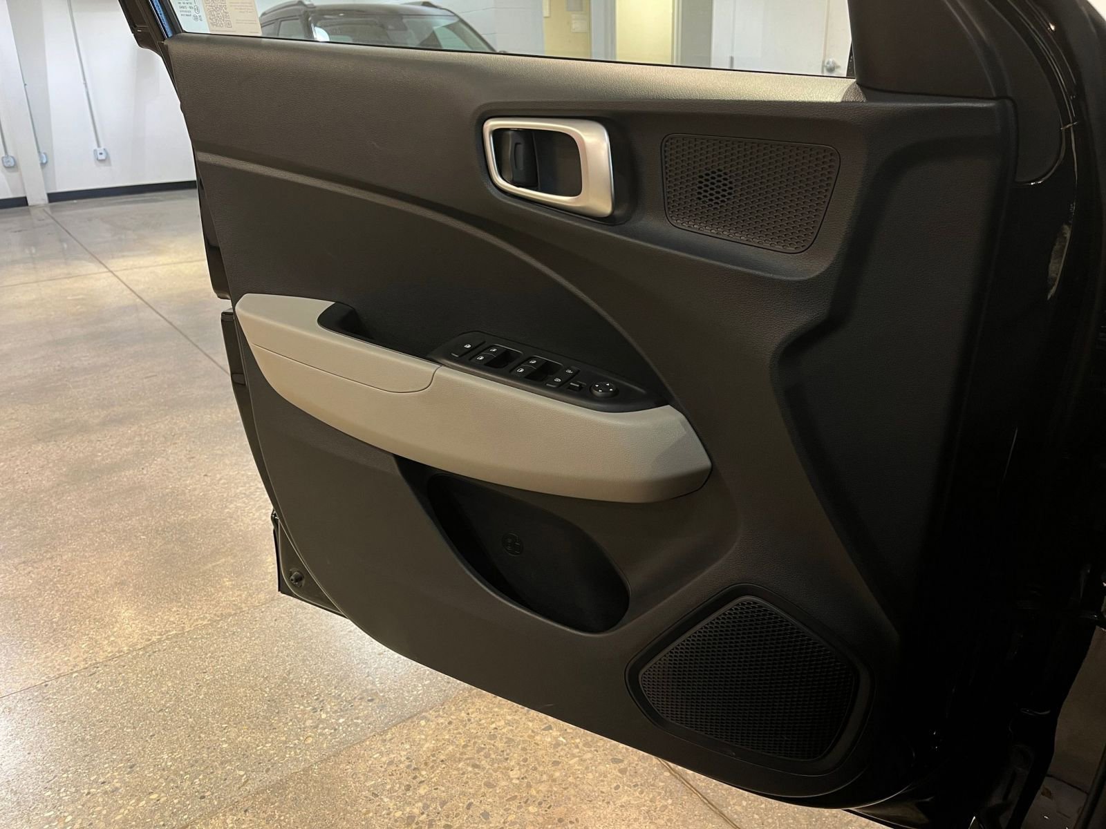 Thumbnail: 2025 Hyundai Venue - 20