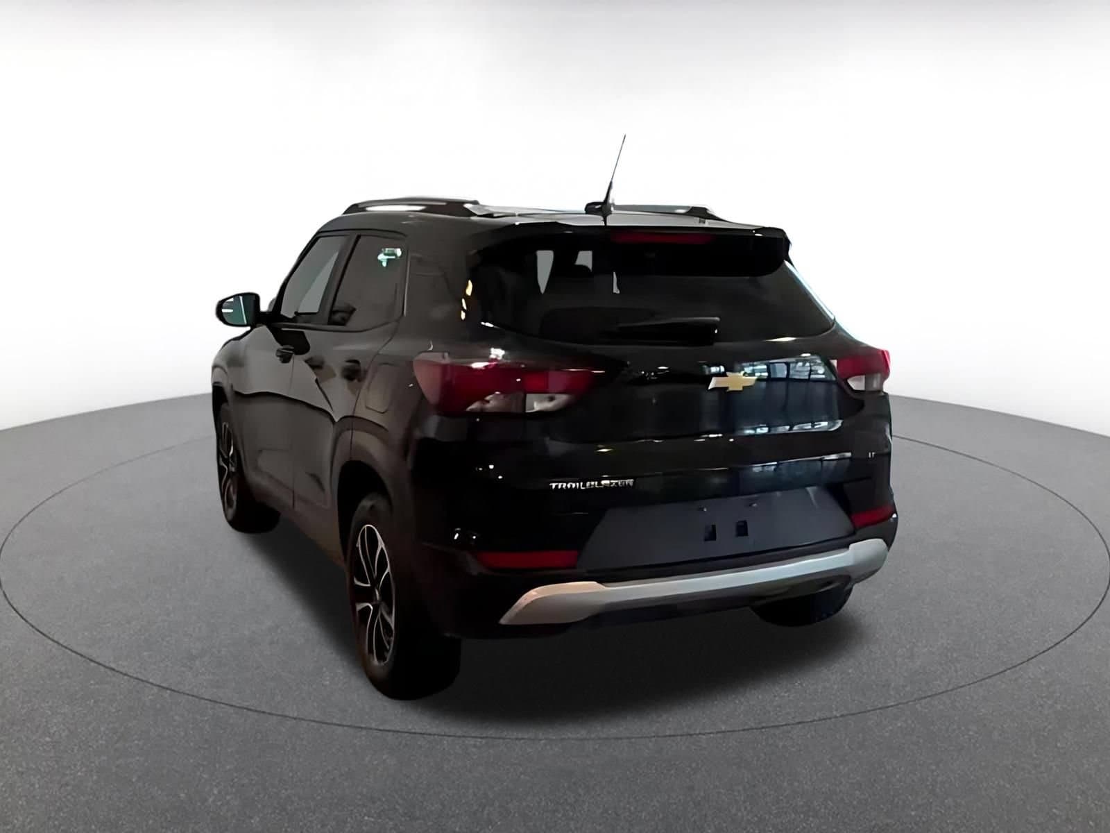 Thumbnail: 2025 Chevrolet TrailBlazer - 8