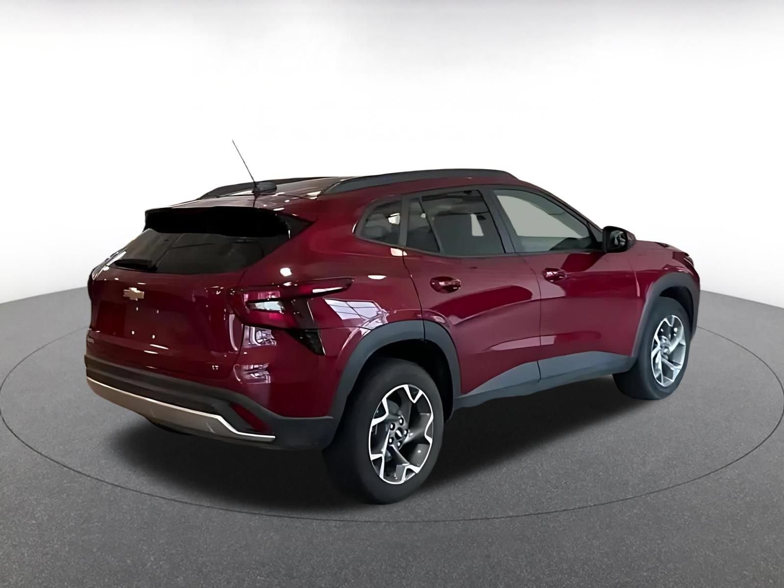 Thumbnail: 2025 Chevrolet Trax - 14