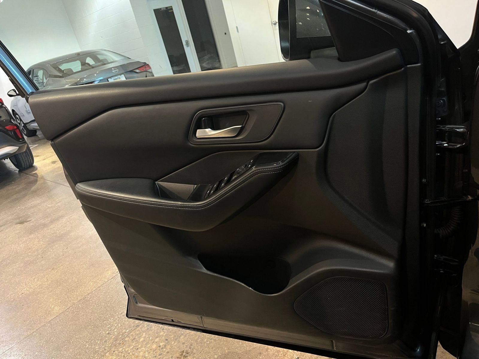 Thumbnail: 2025 Nissan Rogue - 18