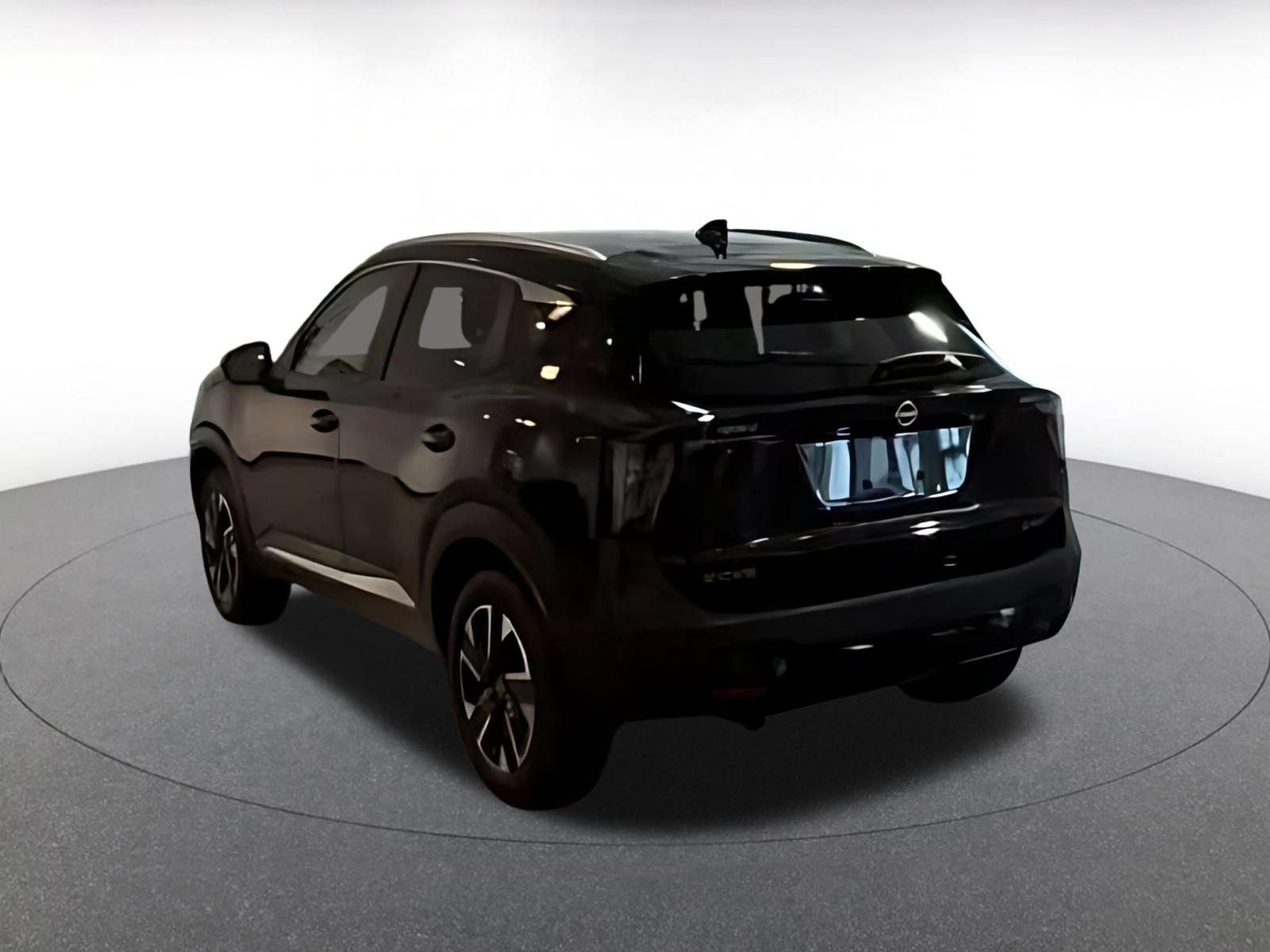 Thumbnail: 2026 Nissan Kicks - 13