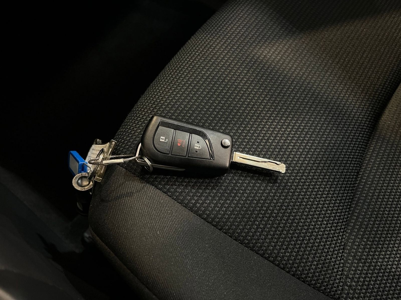 Thumbnail: 2025 Toyota RAV4 - 22