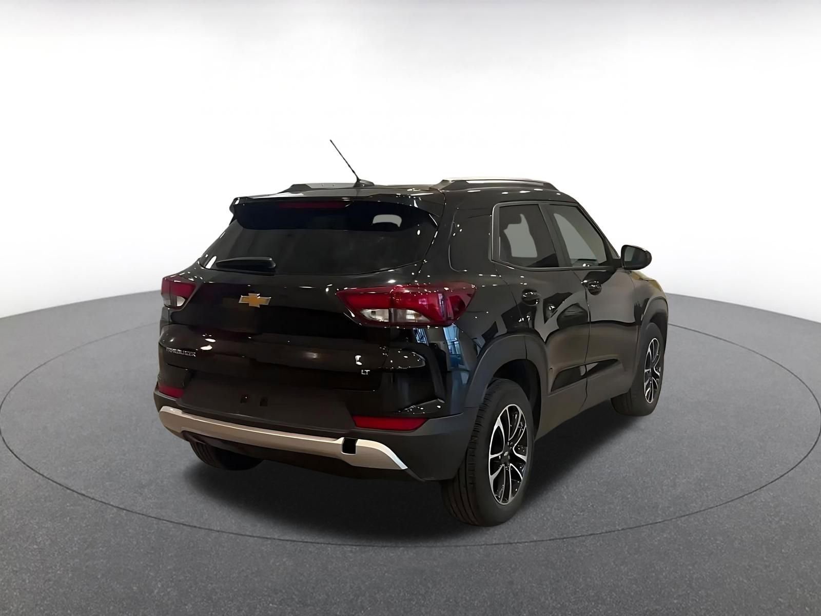 Thumbnail: 2025 Chevrolet TrailBlazer - 15