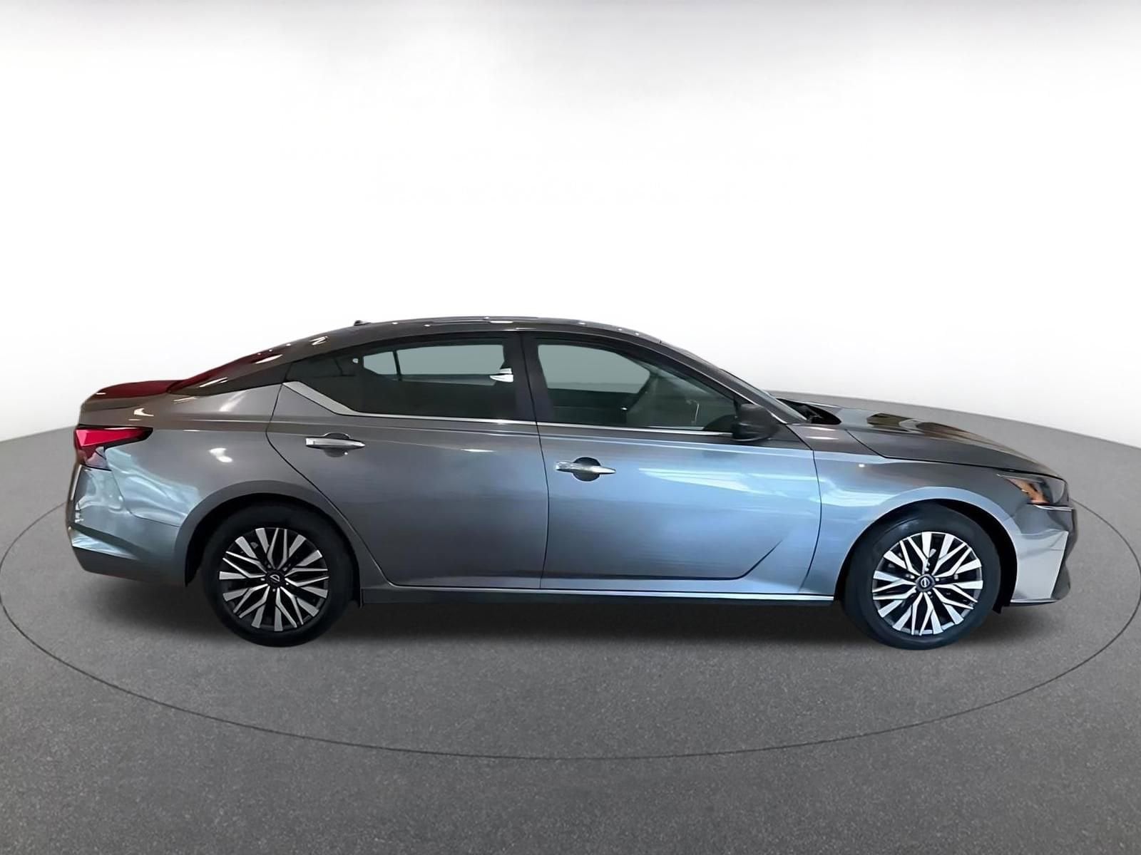 Thumbnail: 2025 Nissan Altima - 15