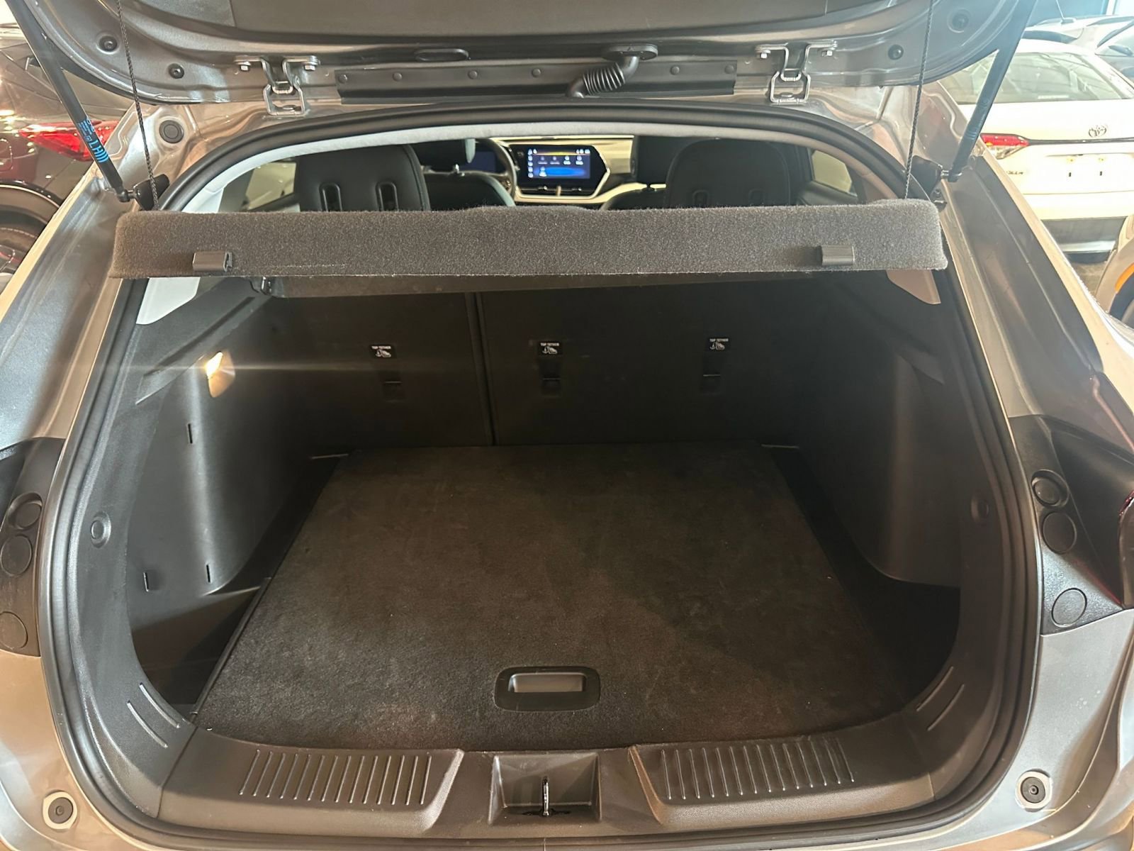 Thumbnail: 2025 Chevrolet Trax - 31