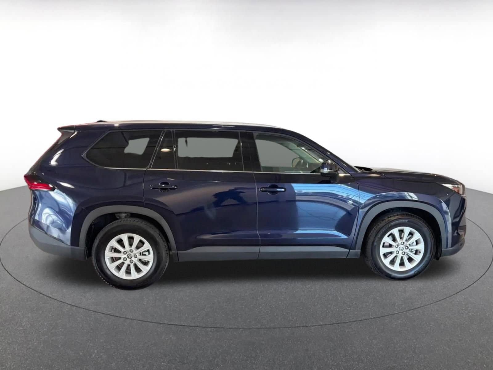 Thumbnail: 2025 Toyota Grand Highlander - 17