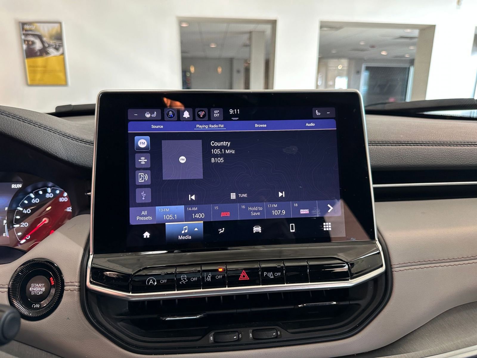 Thumbnail: 2025 Jeep Compass - 20