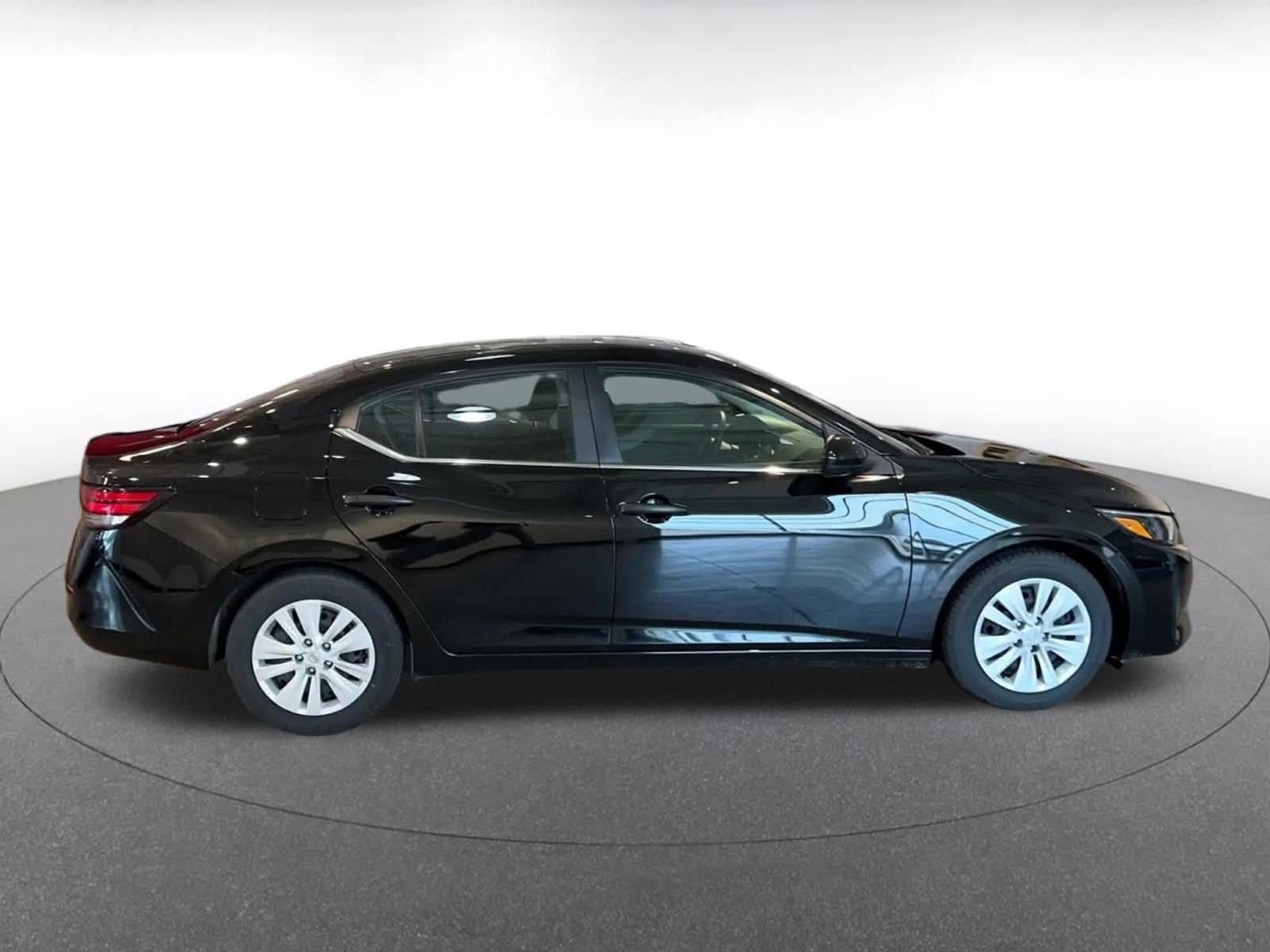 Thumbnail: 2025 Nissan Sentra - 16