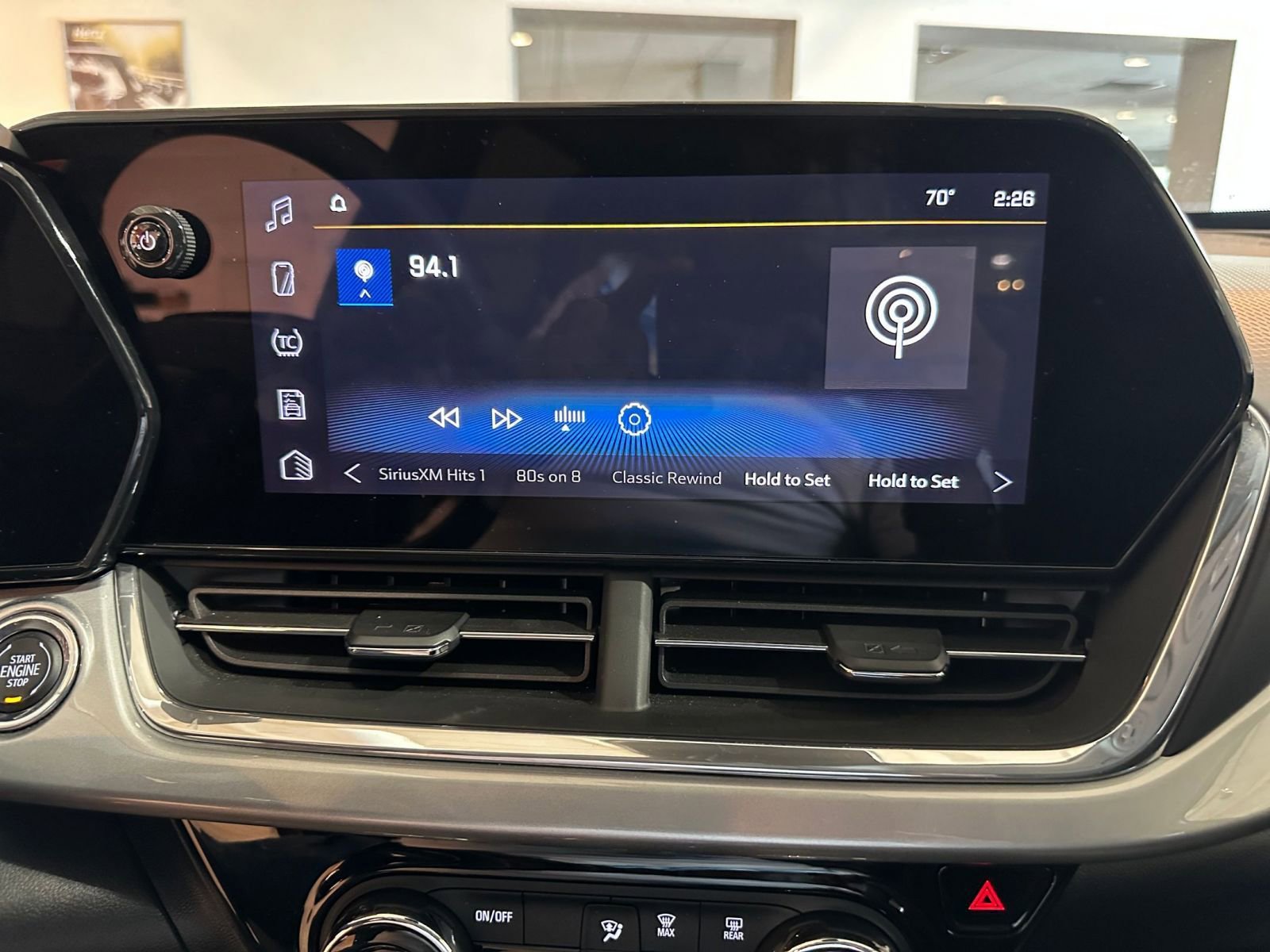 Thumbnail: 2025 Chevrolet Trax - 20