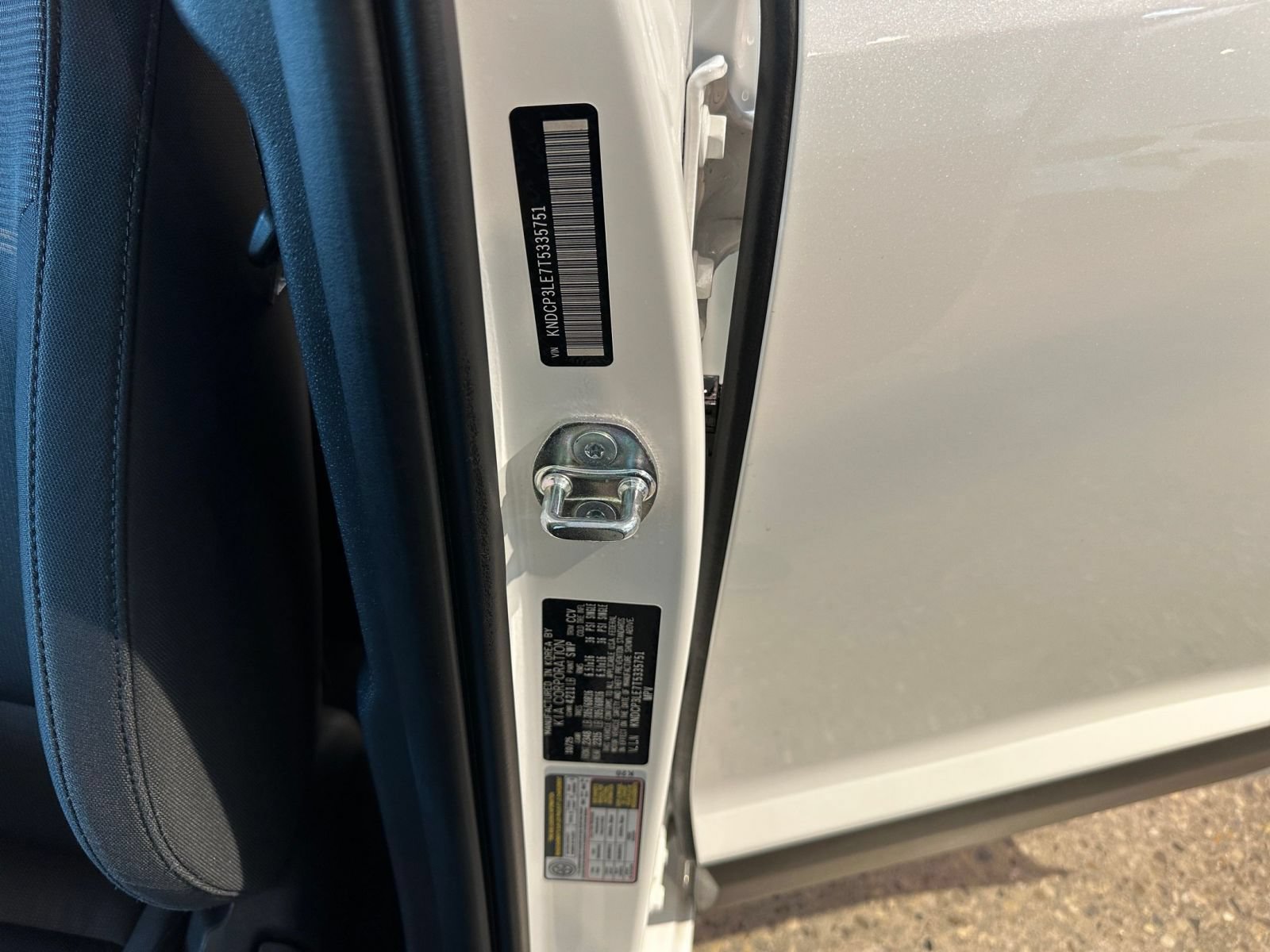 Thumbnail: 2026 Kia Niro - 28