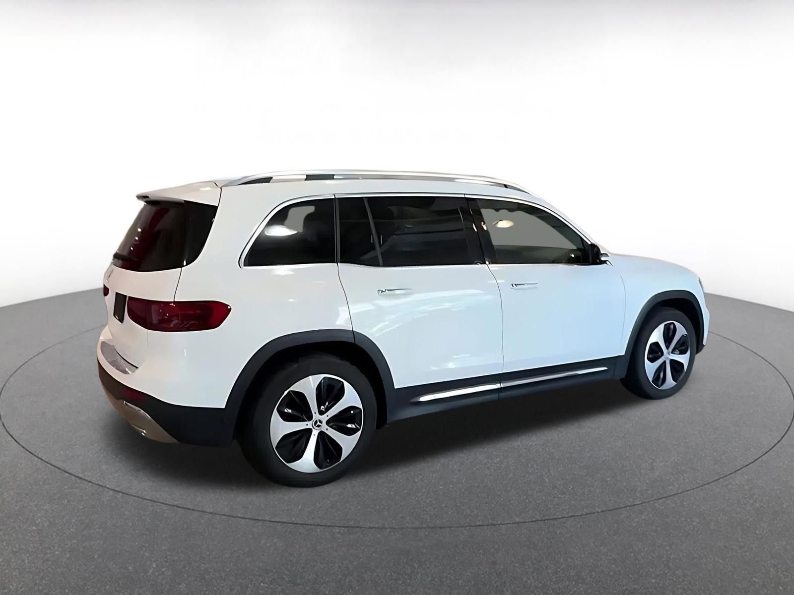 Thumbnail: 2025 Mercedes-Benz GLB - 15