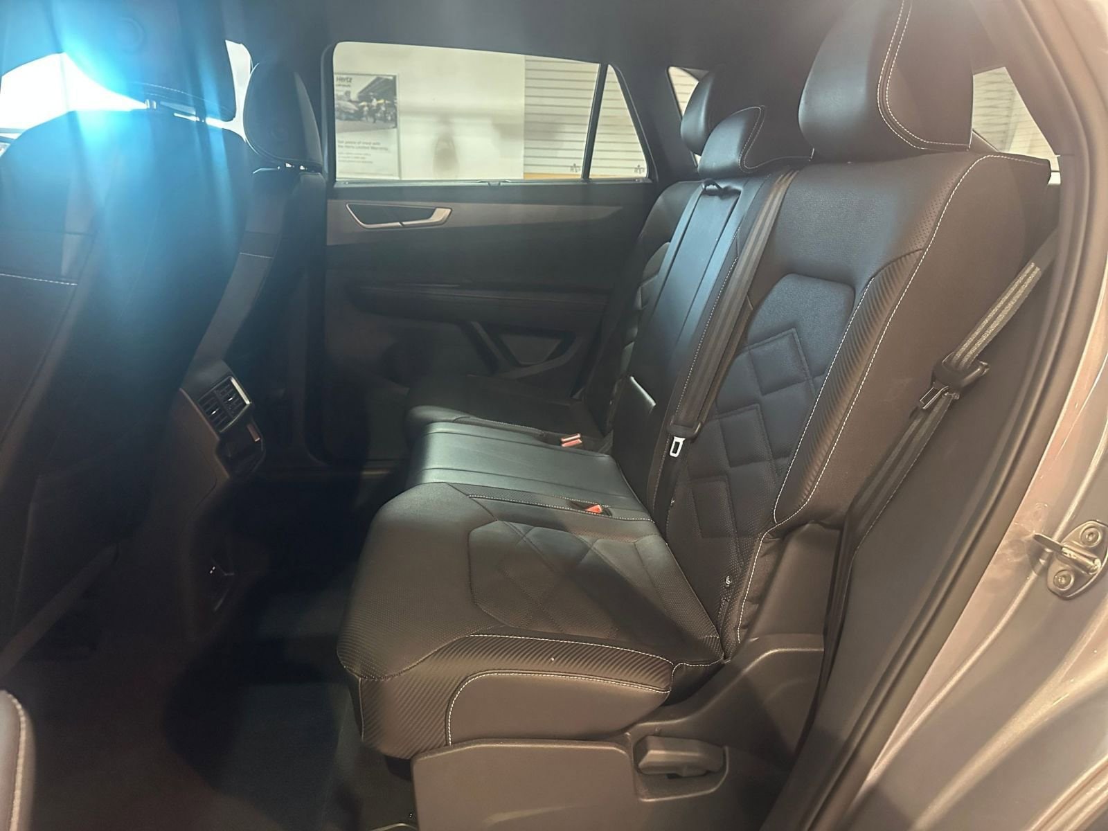 Thumbnail: 2025 Volkswagen Atlas - 25