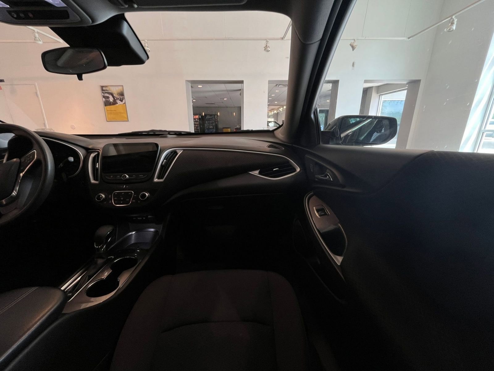 Thumbnail: 2023 Chevrolet Malibu - 35