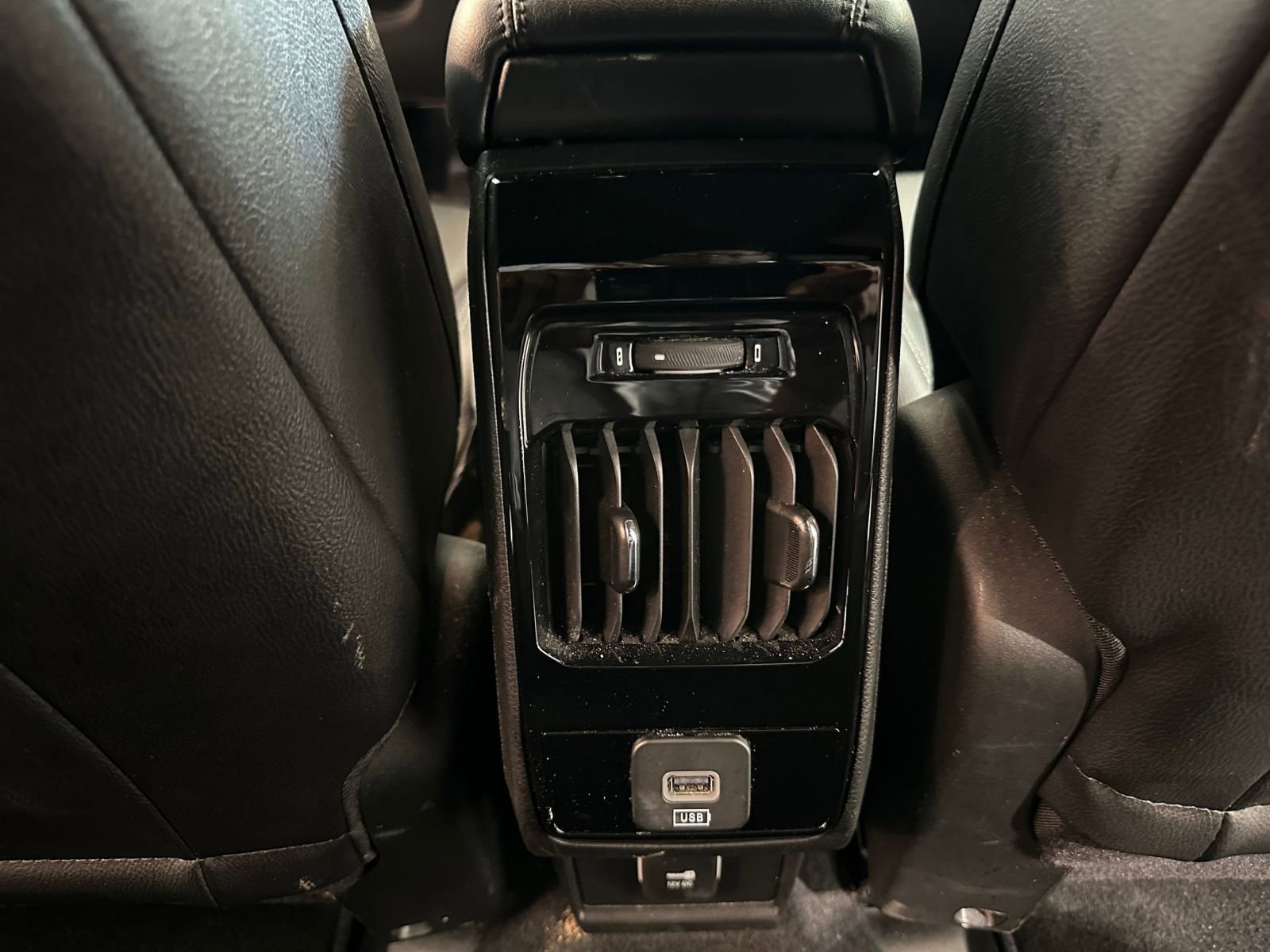 Thumbnail: 2025 Jeep Compass - 23