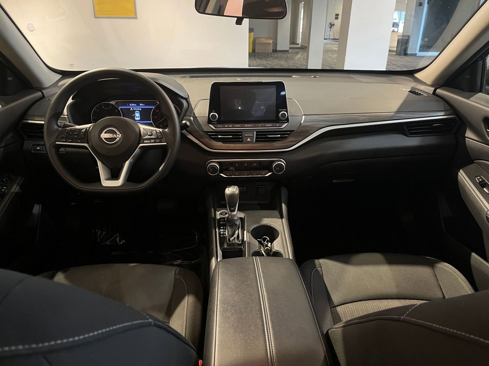 Thumbnail: 2025 Nissan Altima - 33