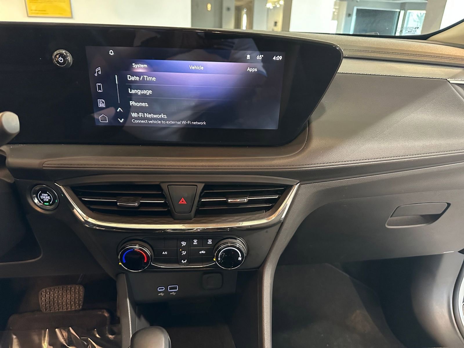 Thumbnail: 2025 Buick Encore GX - 17