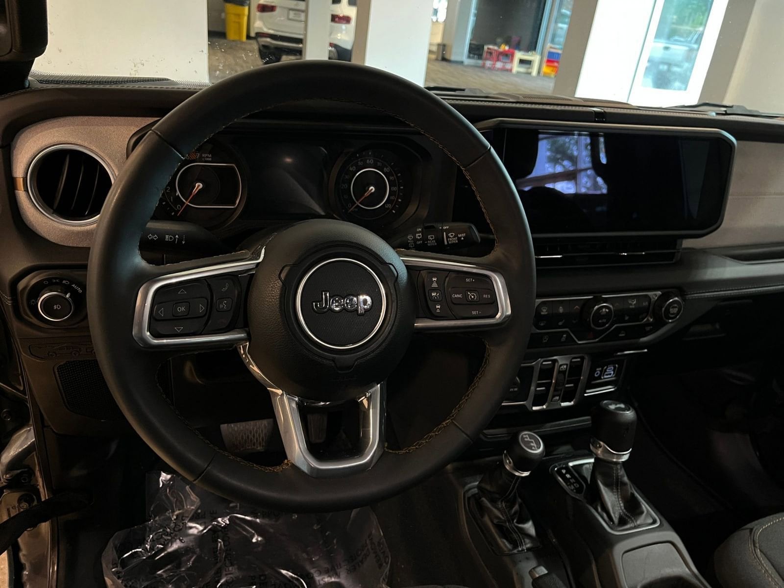 Thumbnail: 2025 Jeep Wrangler - 28