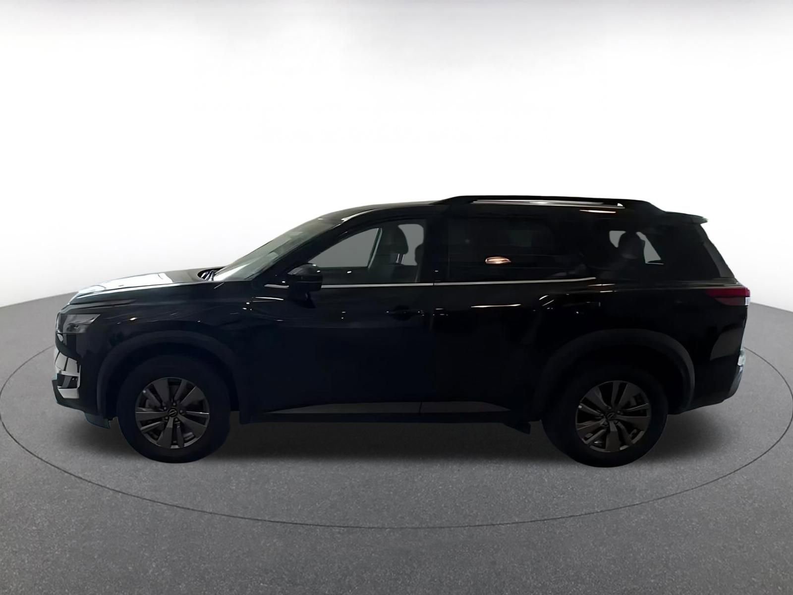 Thumbnail: 2025 Nissan Pathfinder - 8