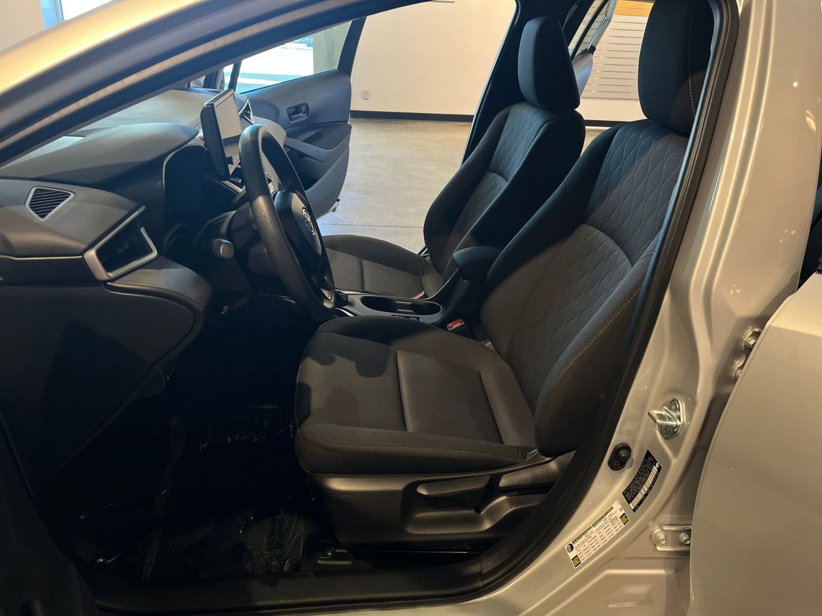 Thumbnail: 2025 Toyota Corolla - 27