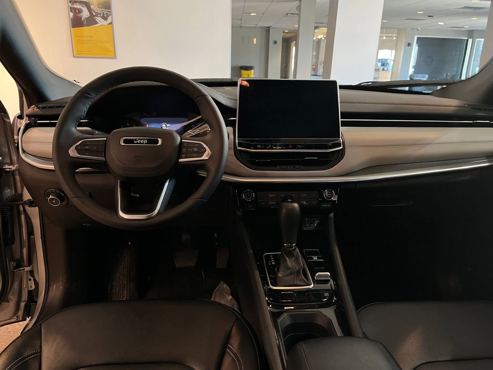 Thumbnail: 2025 Jeep Compass - 34