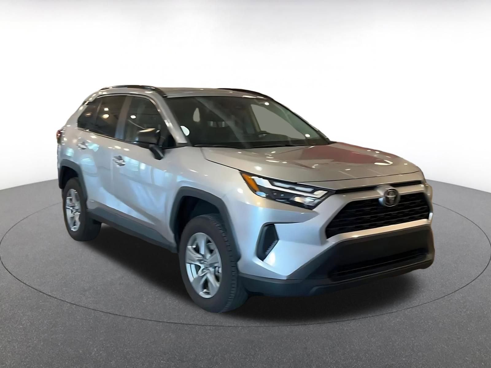 Thumbnail: 2025 Toyota RAV4 - 3