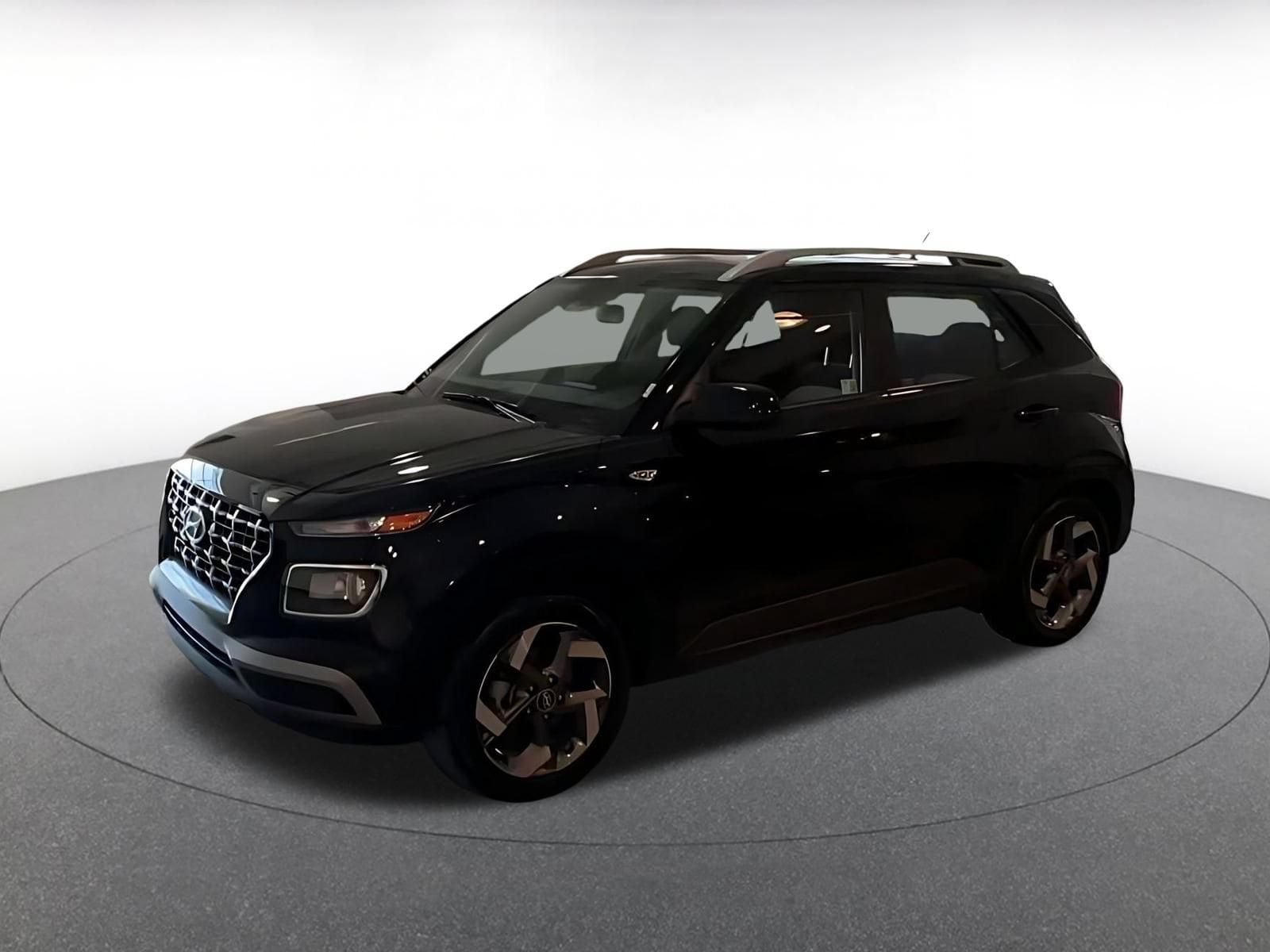 Thumbnail: 2025 Hyundai Venue - 4
