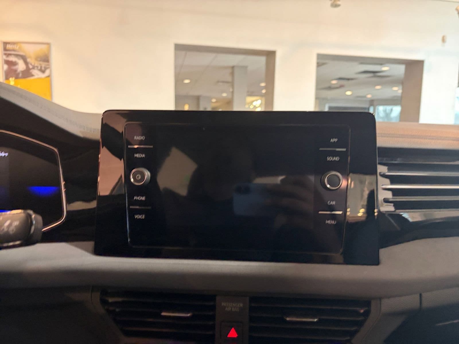 Thumbnail: 2025 Volkswagen Jetta - 18