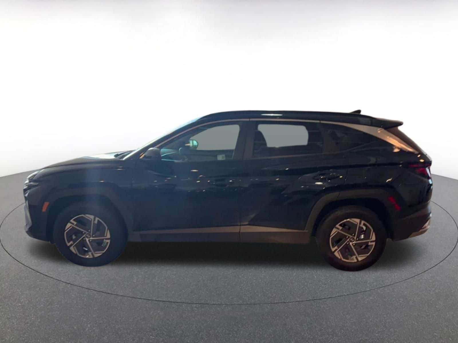 Thumbnail: 2025 Hyundai Tucson - 9