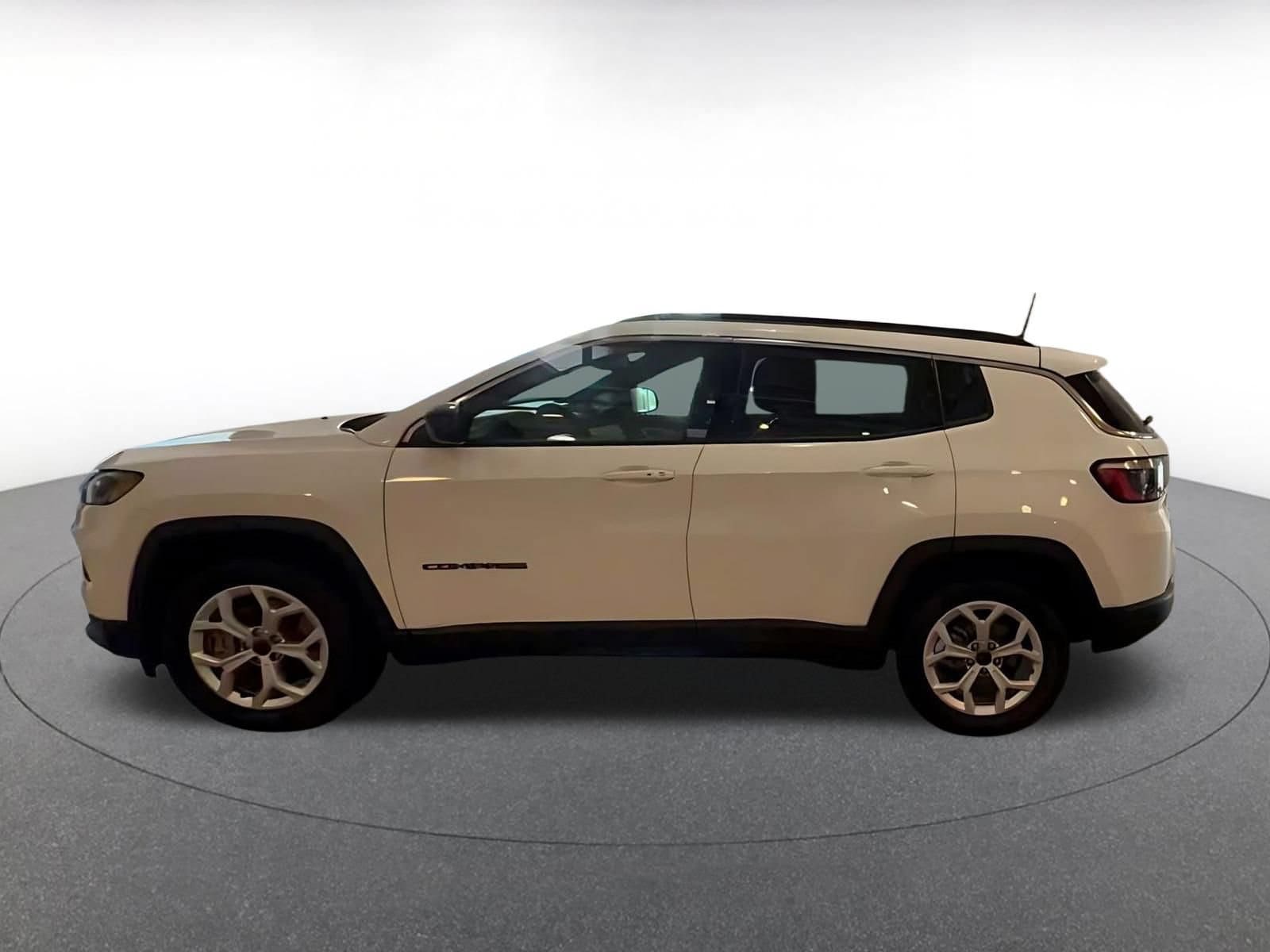 Thumbnail: 2025 Jeep Compass - 8