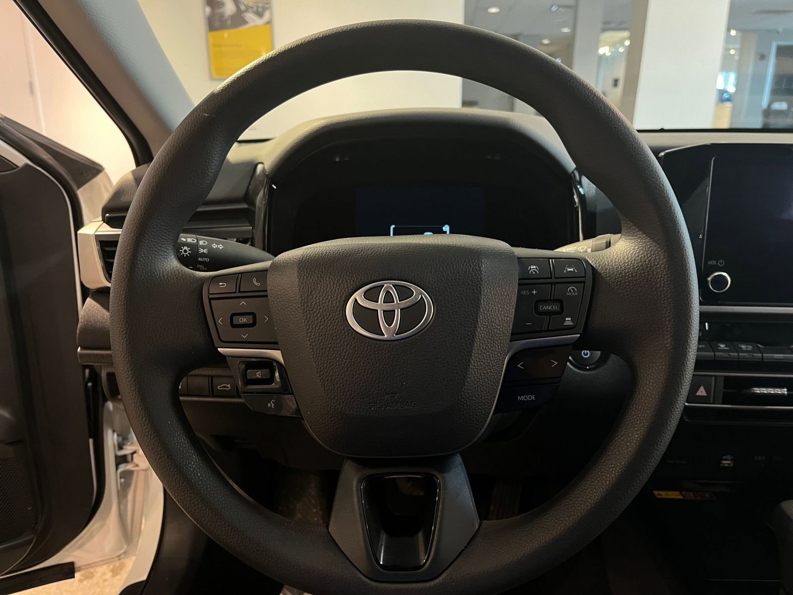 Thumbnail: 2025 Toyota Camry - 28