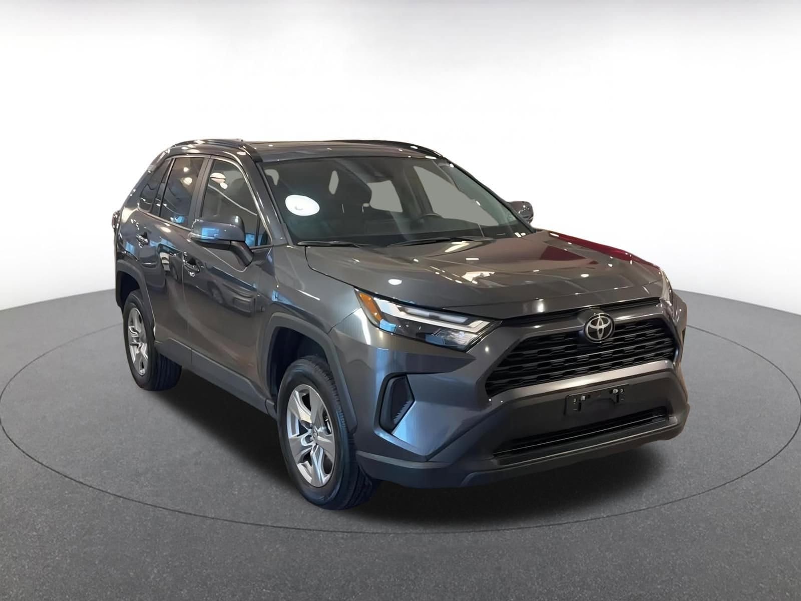 Thumbnail: 2025 Toyota RAV4 - 3