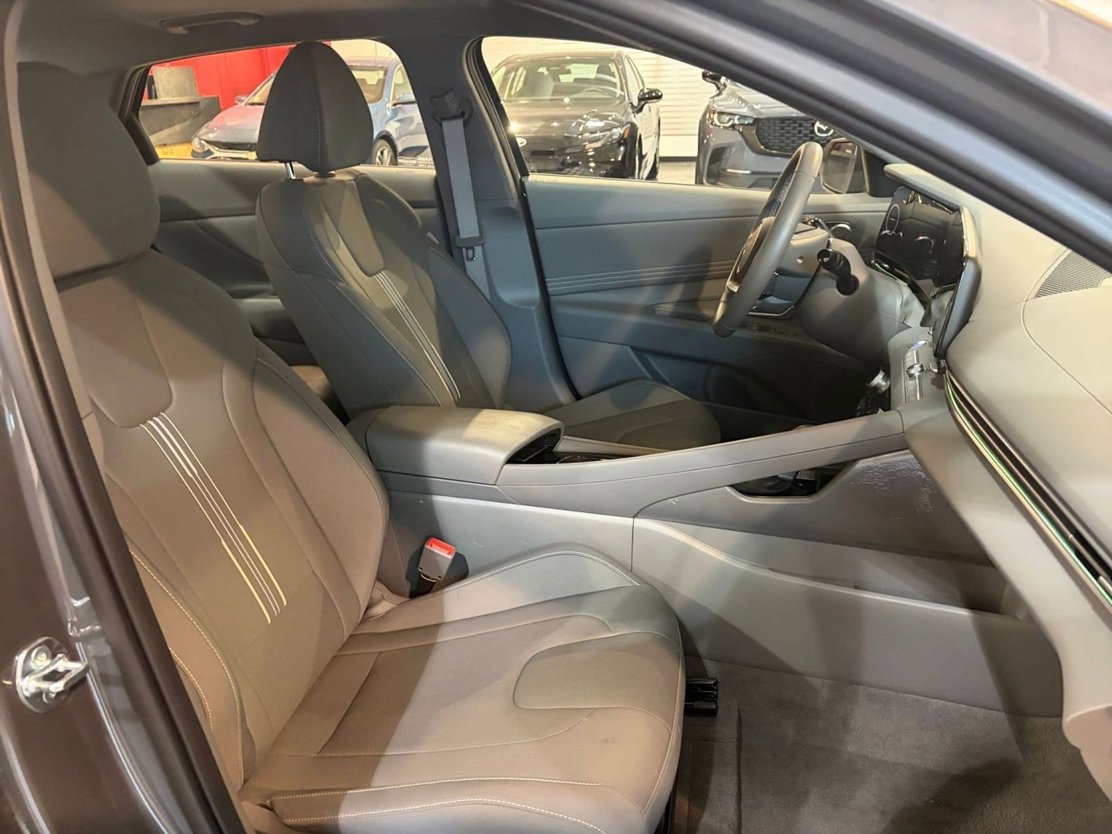 Thumbnail: 2025 Hyundai Elantra - 35