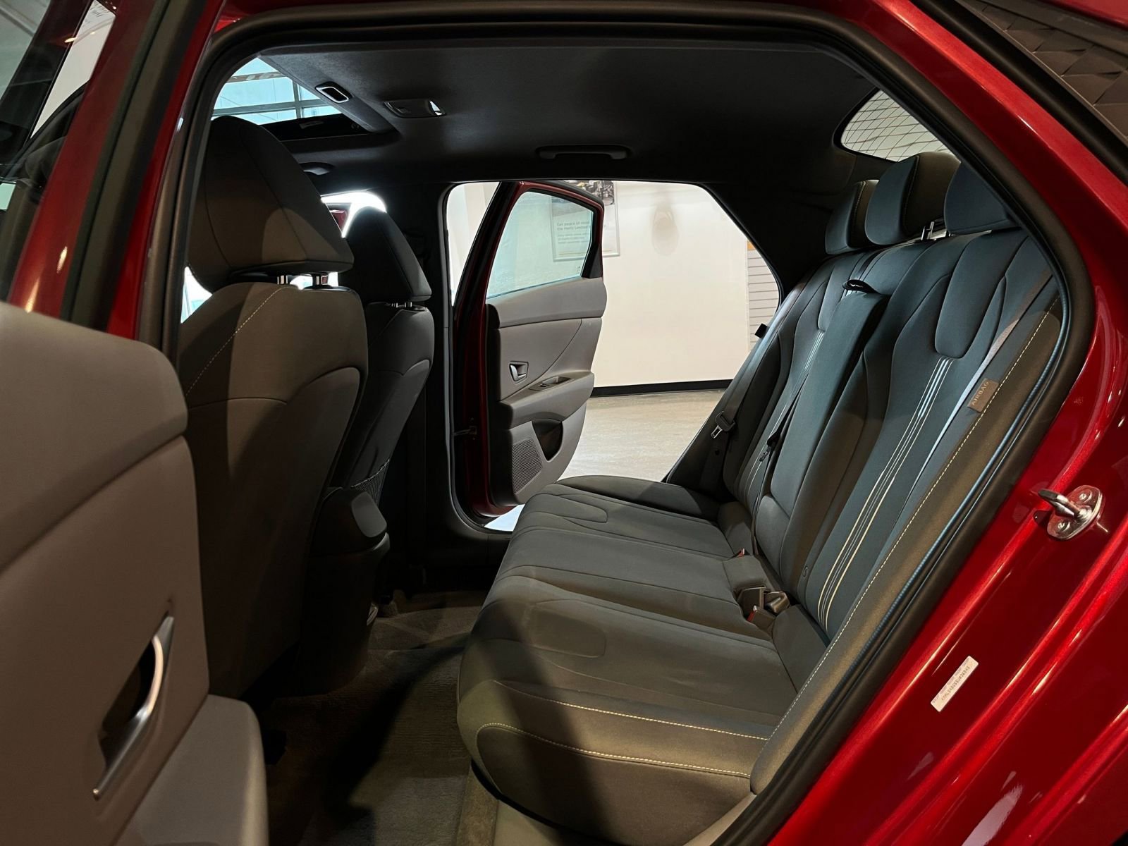 Thumbnail: 2025 Hyundai Elantra - 25