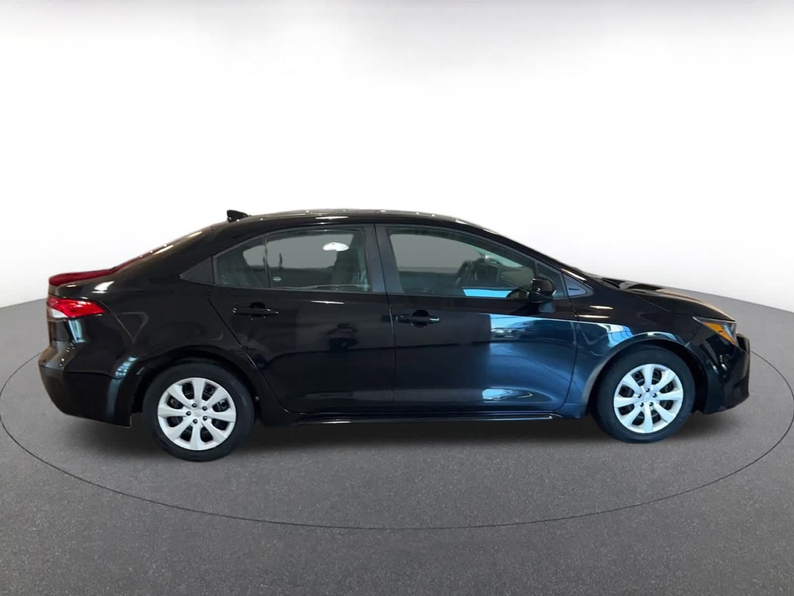 Thumbnail: 2024 Toyota Corolla - 16