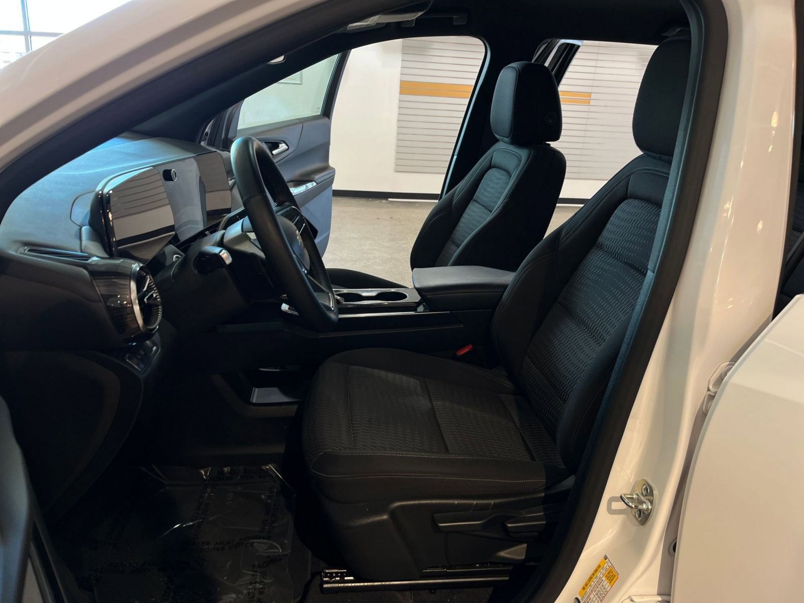 Thumbnail: 2025 Chevrolet Equinox - 27