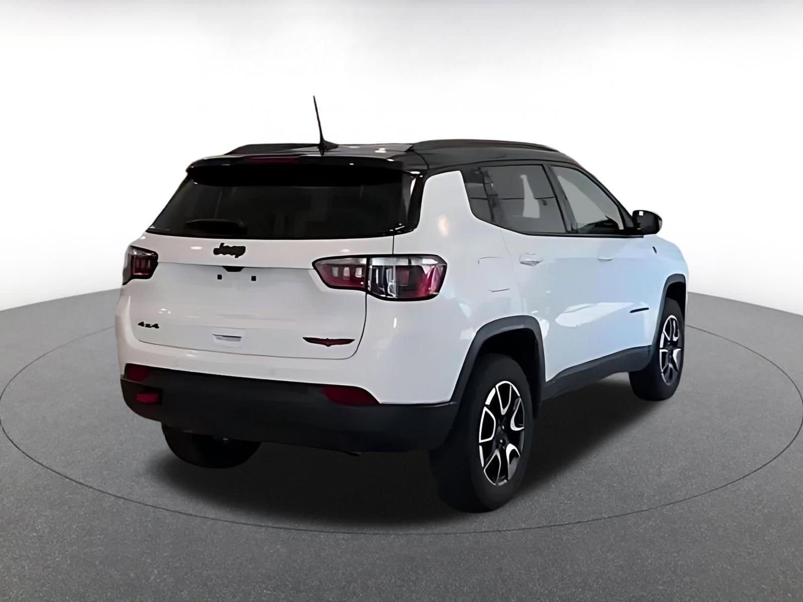 Thumbnail: 2025 Jeep Compass - 10