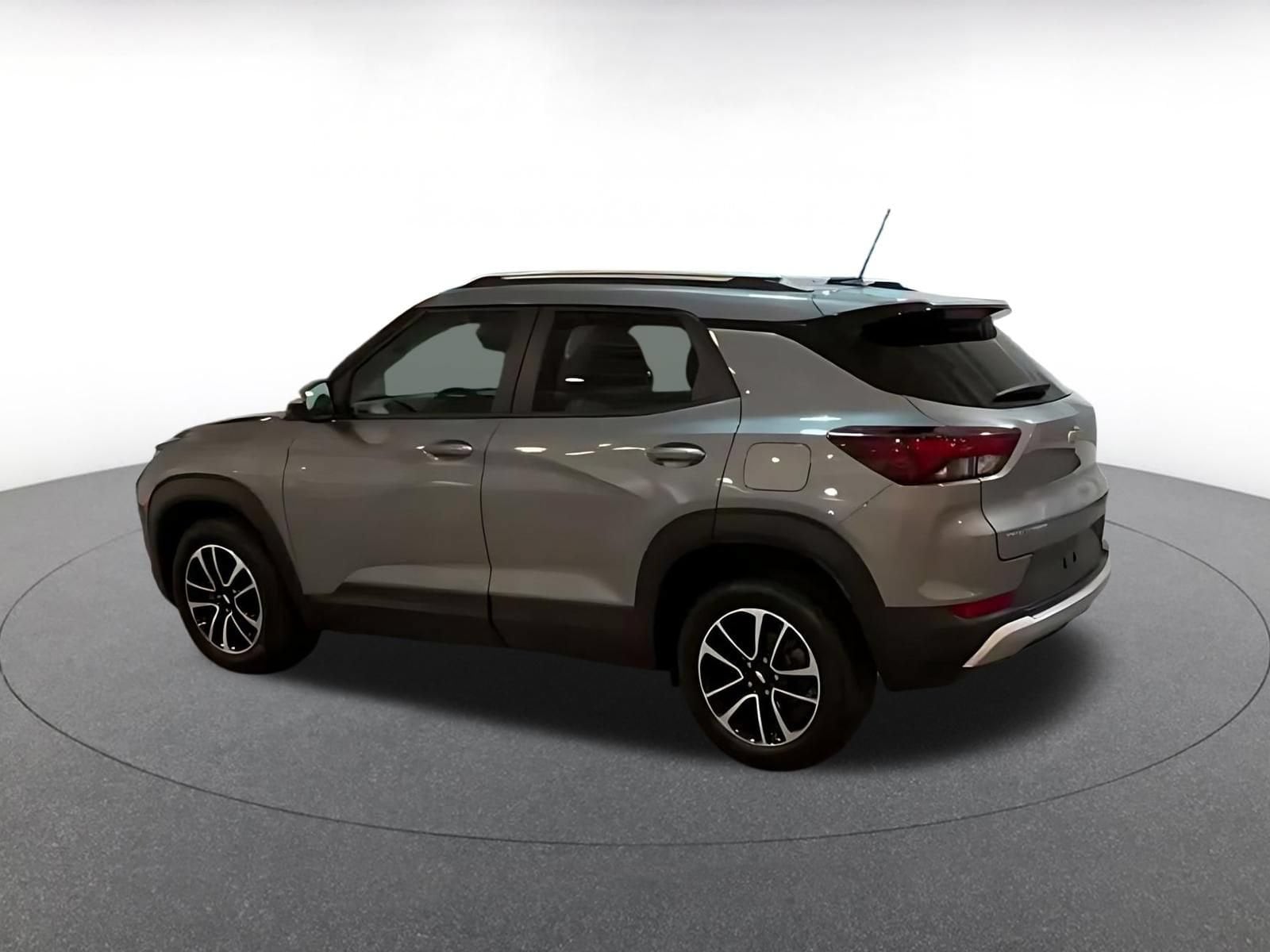 Thumbnail: 2025 Chevrolet TrailBlazer - 8